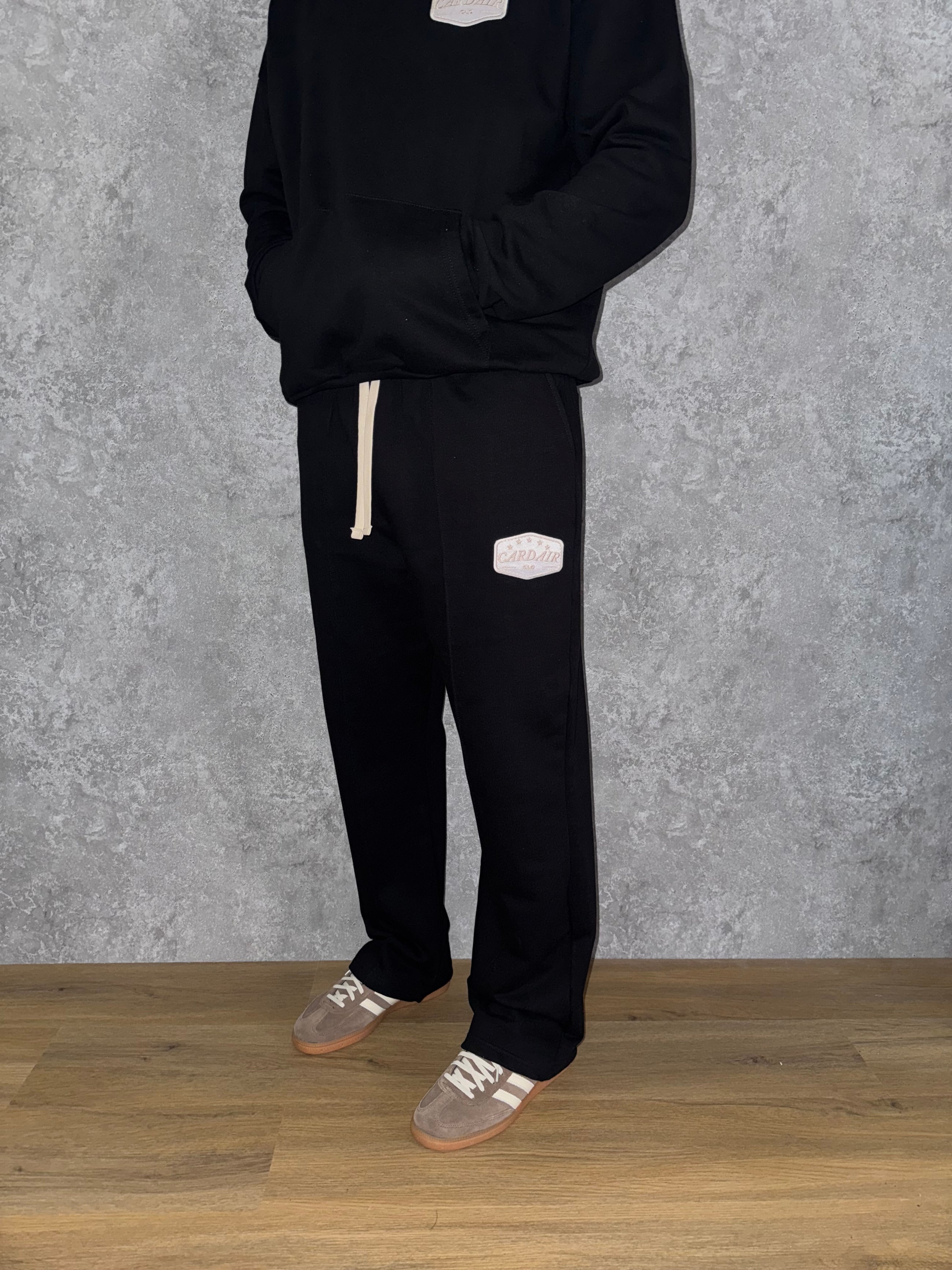 Embroidered Logo Patch Sweatpants - Black