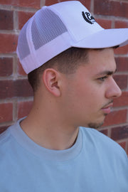 Resorts Club Trucker - White